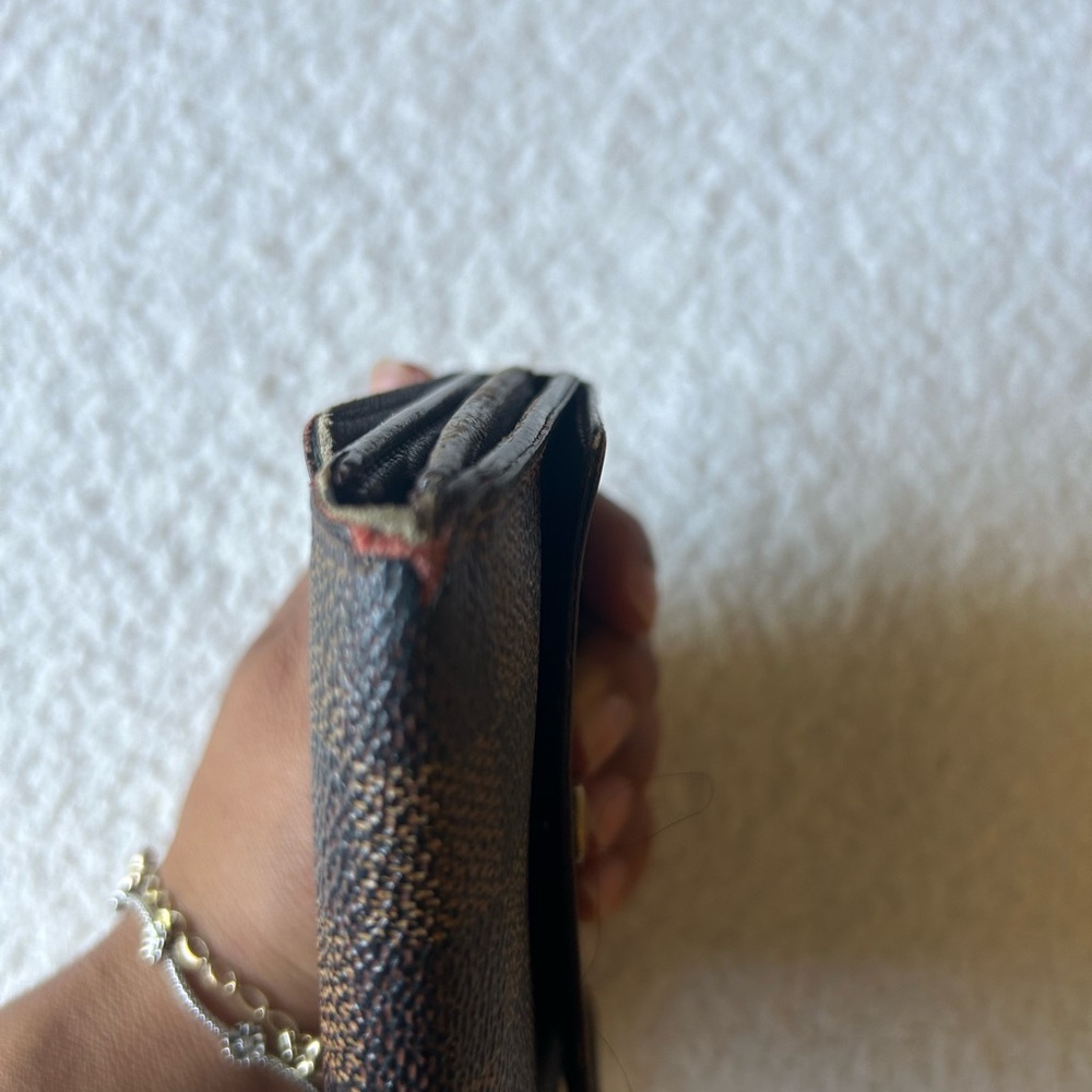 LV wallet - Picture 8 of 15